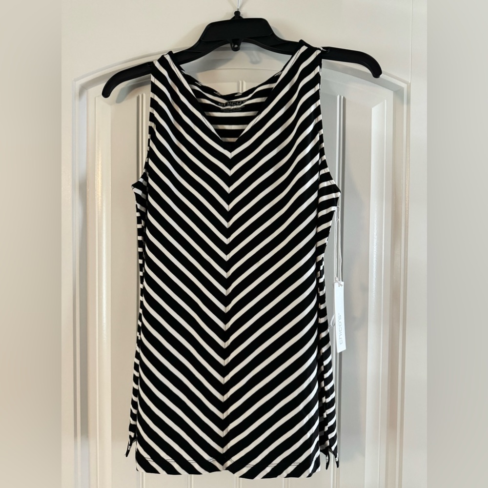 Chicos NWT sleeveless top
